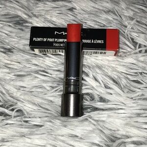MAC Cosmetics plenty of pout plumping lipstick